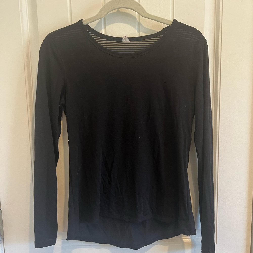 Black Long Sleeve Workout Top